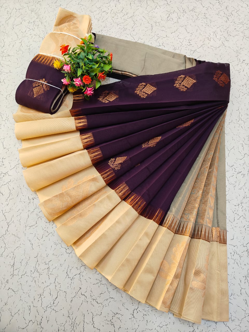 Kotanji Border Silk Cotton Saree 043